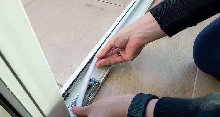 Garage Door Off Track Repair in The Acreage, FL