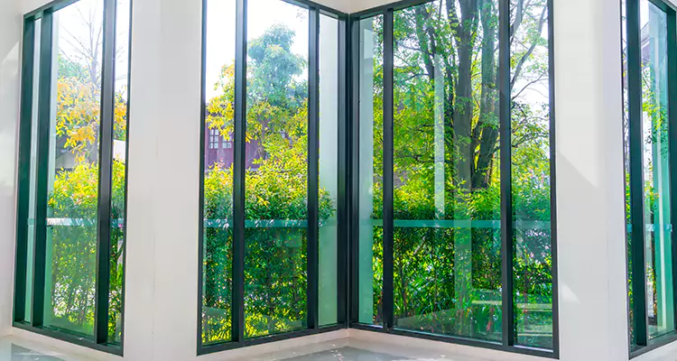 Emergency Balcony Door Glass Repair in The Acreage, FL
