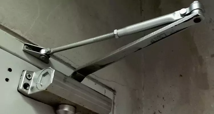 Door Closer Oil Leak Repair in The Acreage, FL