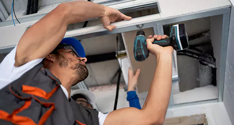 Emergency Overhead Door Repair in The Acreage, FL