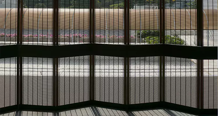 Front Screen Door Repair in The Acreage, FL