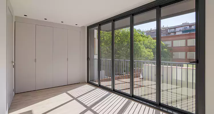 Fix Sliding Screen Door Track in The Acreage, FL